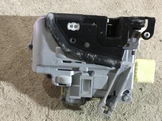 замок двери передней правой Volkswagen Passat B6 2007, 2.0 л., FSI, BVY, бензин, серебристый, передний привод, правый руль