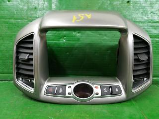 Рамка монитора Chevrolet Captiva 1 поколение [рестайлинг] C140 2012, 3.0 л., LF1, бензин, АКПП, черный, внедорожник 5 дв., полный привод, правый руль, 6249RHD, 6249RHDA63