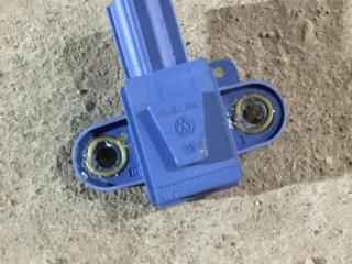 датчик удара Volkswagen Passat B6 2007, 2.0 л., FSI, BVY, бензин, серебристый, передний привод, правый руль