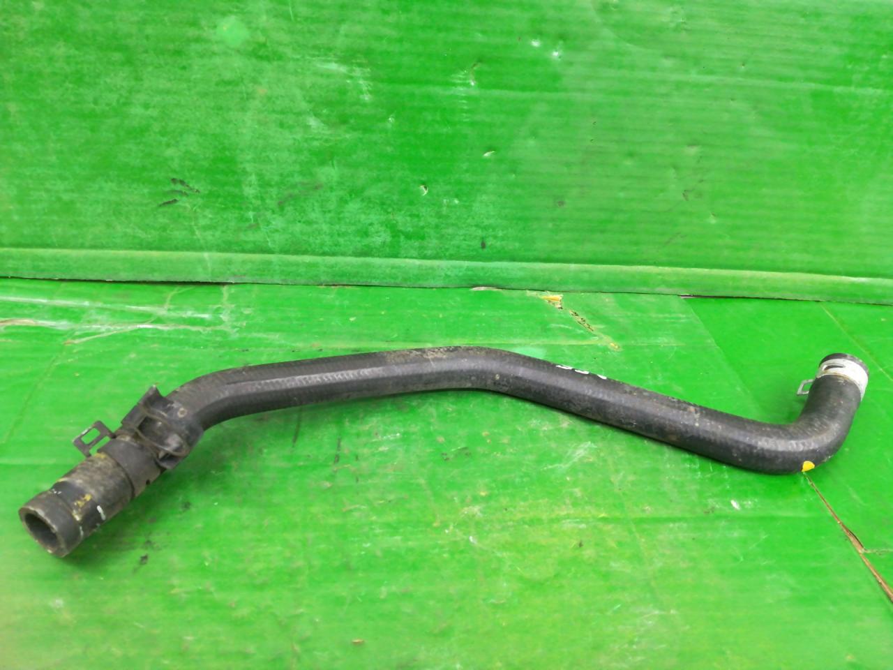 патрубок отопителя (печки) Mazda 3 BL 2009, 2.0 л., LF17, бензин, АКПП, черный, хетчбэк 5 дв., передний привод, правый руль - фото №1