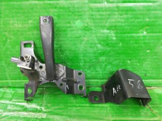 кронштейн (крепление) Mazda 3 BL [рестайлинг] 2011, 2.0 л., LF17, бензин, АКПП, белый, хетчбэк 5 дв., передний привод, правый руль