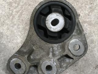 кронштейн редуктора Audi A4 B7 2005, 3.2 л., AUK, бензин, АКПП, черный, универсал, полный привод, правый руль