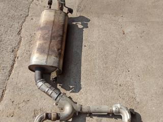 банка глушителя средняя Infiniti QX80 1 поколение Z62 2014, 5.6 л., VK56DE, бензин, АКПП, белый, внедорожник 5 дв., задний привод