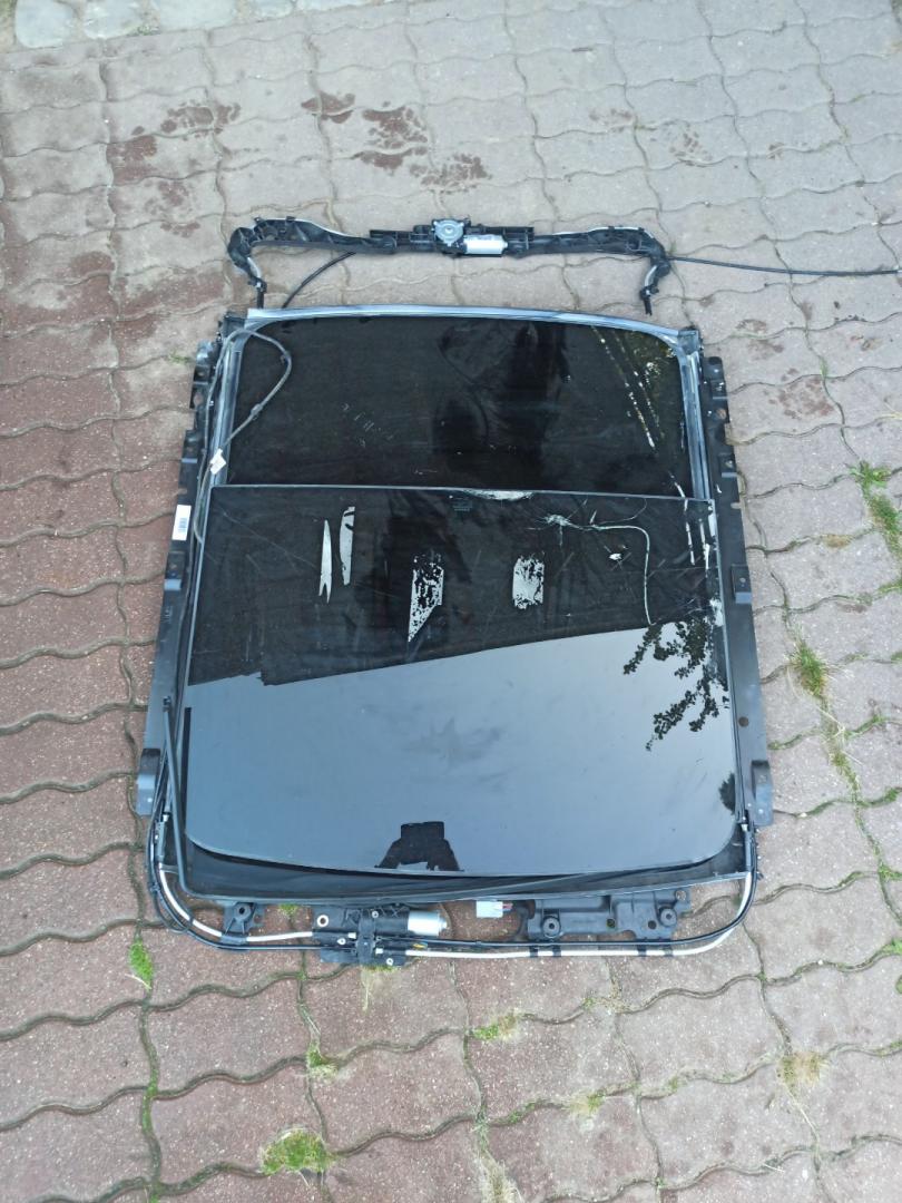 люк Volvo S90 2 поколение 2018, 2.0 л., седан - фото №1