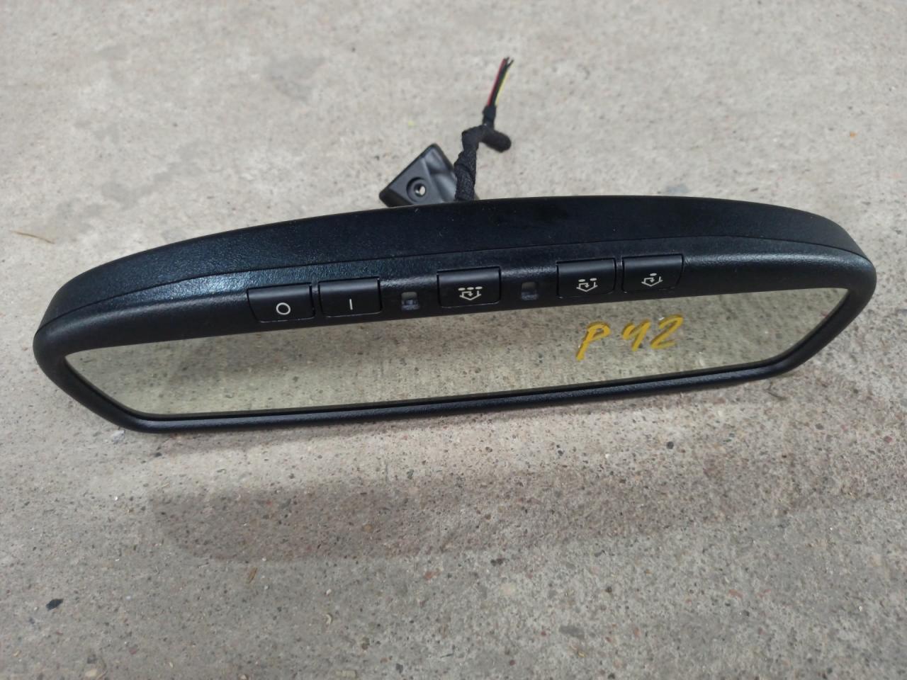 зеркало салона Infiniti QX80 1 поколение Z62 2014, 5.6 л., VK56DE, бензин, АКПП, белый, внедорожник 5 дв., задний привод - фото №1