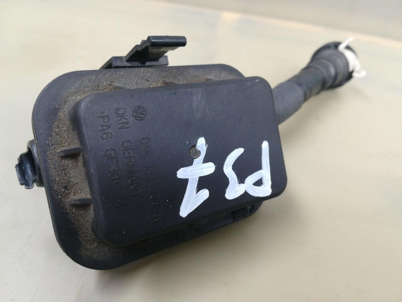 клапан вакуумного управления Volkswagen Jetta 7 поколение 2019, 1.4 л., бензин, АКПП, белый, седан, передний привод, 04E133277A, 04E133277 - фото №1