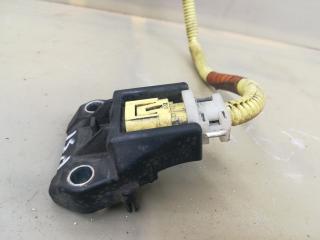 датчик удара Toyota Sienna 2 поколение XL20 [рестайлинг] 2009, 3.5 л., 2GR-FE, бензин, АКПП, красный, минивэн, передний привод