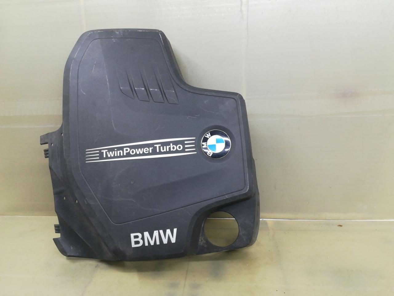 декоративная крышка двигателя BMW 3 серия F30/F31/F34 F30 2013, 2.0 л., N20 B20 A, бензин, АКПП, черный, седан, полный привод, 7636791, 14389710 - фото №1
