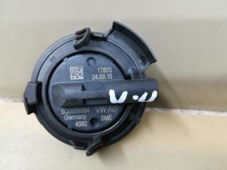 датчик удара Volkswagen Golf 7 поколение 2016, 1.4 л., CZCA, бензин, АКПП, белый, универсал, передний привод, правый руль, 5Q0959354