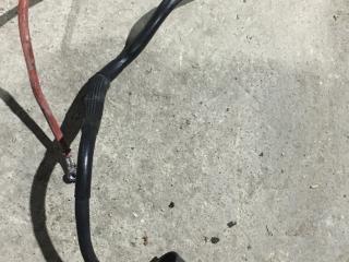 плюсовой провод аккумулятора Volkswagen Golf 5 поколение 2008, 1.4 л., TSI, BLG, бензин, АКПП, серебристый, универсал, передний привод, правый руль