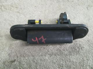 ручка крышки багажника Mazda Premacy 1 поколение [рестайлинг] 2002, 2.0 л., дизель, 5МКПП