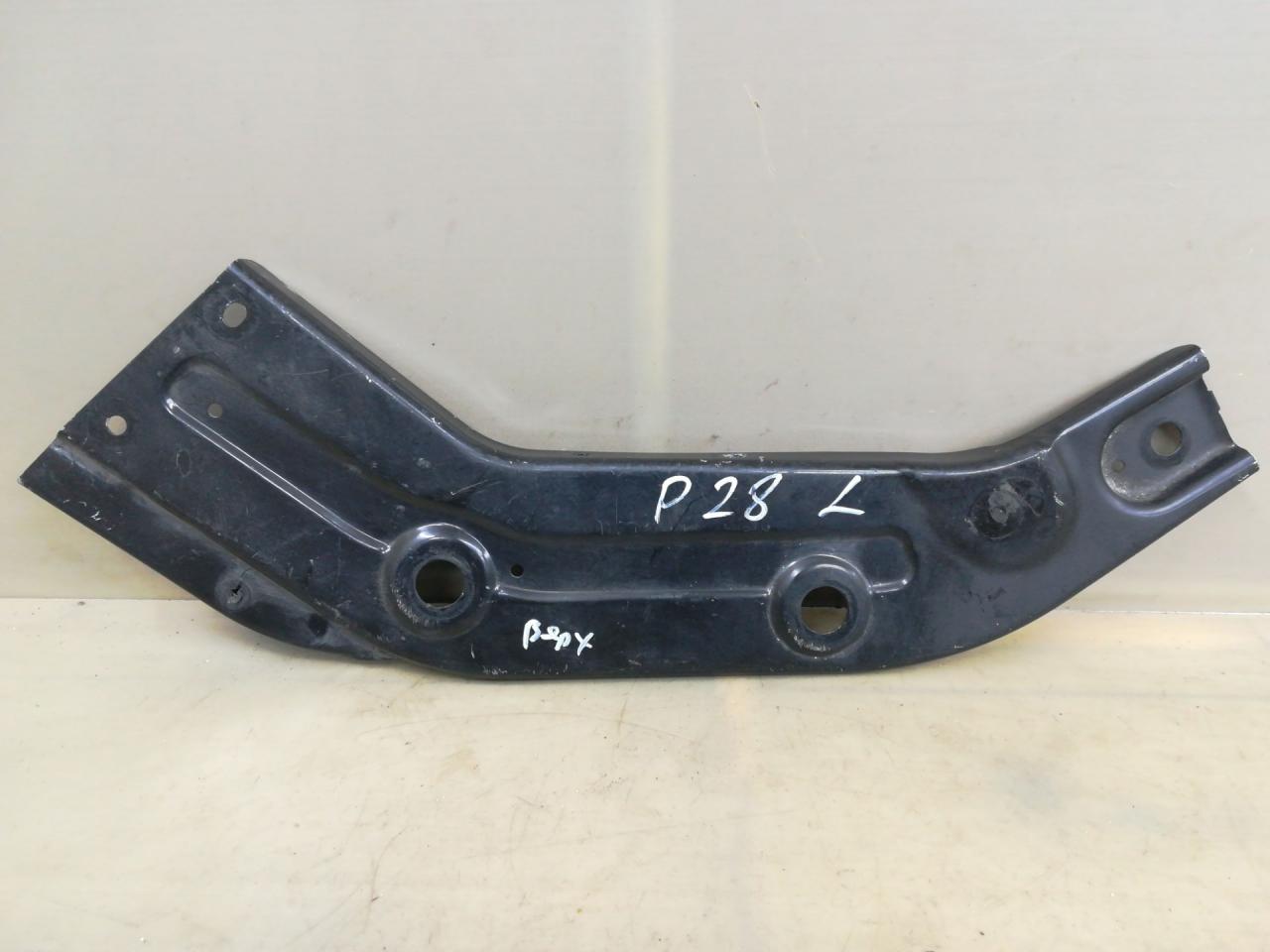 верхняя планка телевизора Volkswagen Passat (USA) 1 поколение 2015, 1.8 л., TFSI, бензин, АКПП, черный, седан, передний привод, 561805931 - фото №1