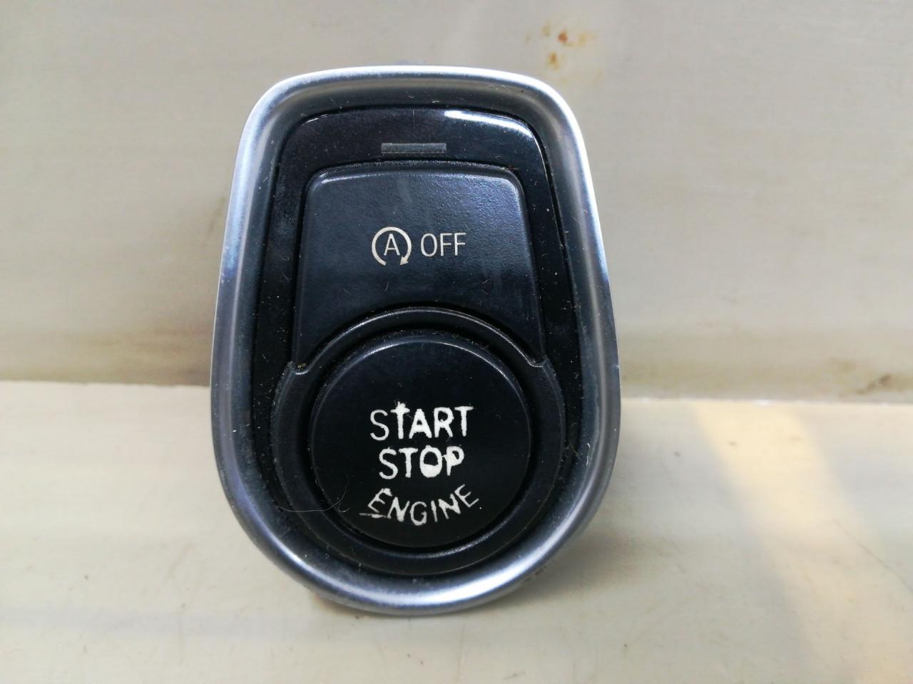 кнопка запуска двигателя BMW 3 серия F30/F31/F34 F30 2013, 2.0 л., N20 B20 A, бензин, АКПП, черный, седан, полный привод, 925073402 - фото №1