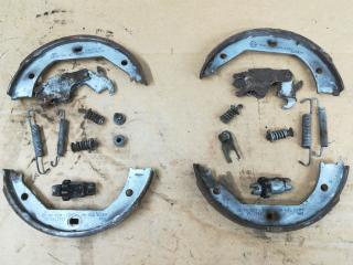 механизм развода задних тормозных колодок BMW 3 серия F30/F31/F34 F30 2013, 2.0 л., N20 B20 A, бензин, АКПП, черный, седан, полный привод