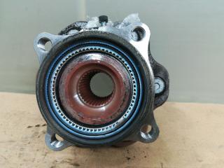 ступица задняя левая Infiniti QX80 1 поколение Z62 2014, 5.6 л., VK56DE, бензин, АКПП, белый, внедорожник 5 дв., задний привод