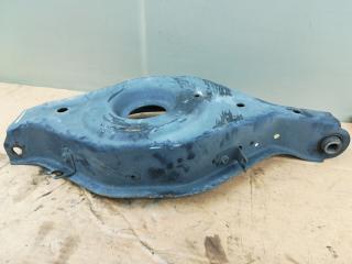 рычаг задний нижний Infiniti QX80 1 поколение Z62 2014, 5.6 л., VK56DE, бензин, АКПП, белый, внедорожник 5 дв., задний привод