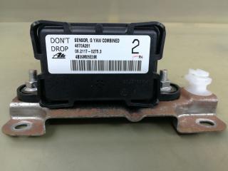 датчик ускорения Mitsubishi Lancer 10 поколение 2010, 2.4 л., 4B12, бензин, АКПП, белый, хетчбэк 5 дв., передний привод, 4670A281