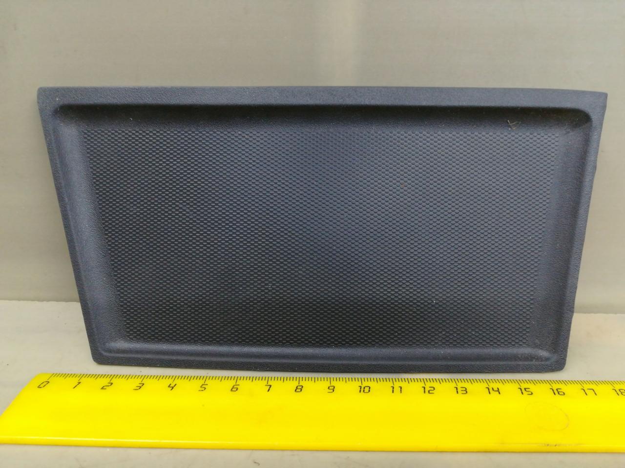 пластик GMC Terrain 2 поколение 2020, 1.5 л., бензин, АКПП, темно-серый, внедорожник 5 дв., полный привод, 23347398 - фото №1