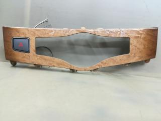 накладка на торпедо (консоль) Infiniti QX80 1 поколение Z62 2014, 5.6 л., VK56DE, бензин, АКПП, белый, внедорожник 5 дв., задний привод, 682611LA0A