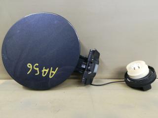 лючок топливного бака Mazda 3 3 поколение 2016, 2.0 л., бензин, АКПП, серый, седан, передний привод, правый руль