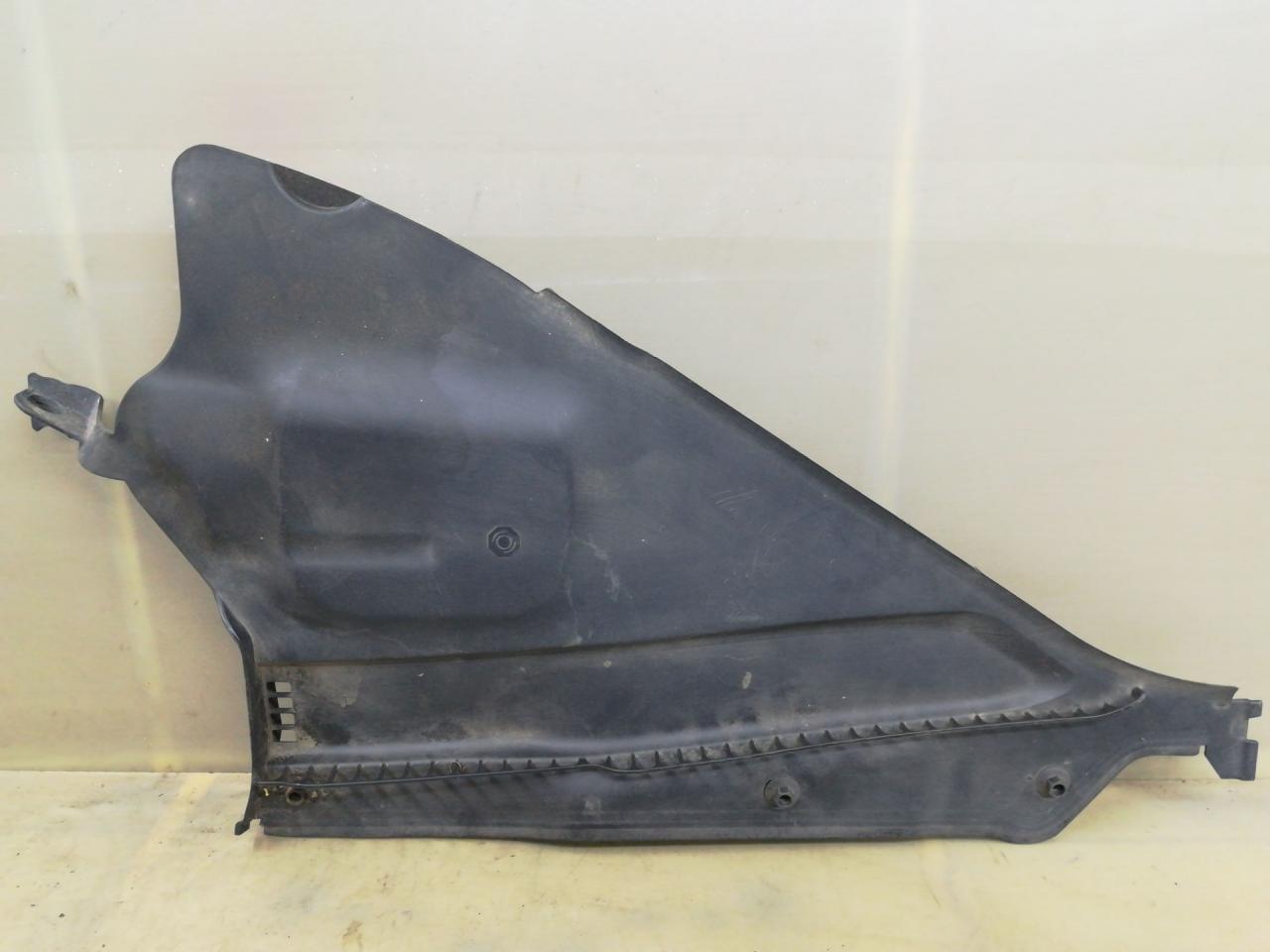 дождевик BMW 3 серия F30/F31/F34 F30 2013, 2.0 л., N20 B20 A, бензин, АКПП, черный, седан, полный привод, 51487265119, 53922010 - фото №1