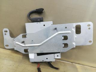 блок управления мультимедия Mercedes-Benz M-Класс W164 [рестайлинг] W164 2009, 3.5 л., бензин, АКПП, серебристый, внедорожник 5 дв., полный привод, 95142669, A2048708026