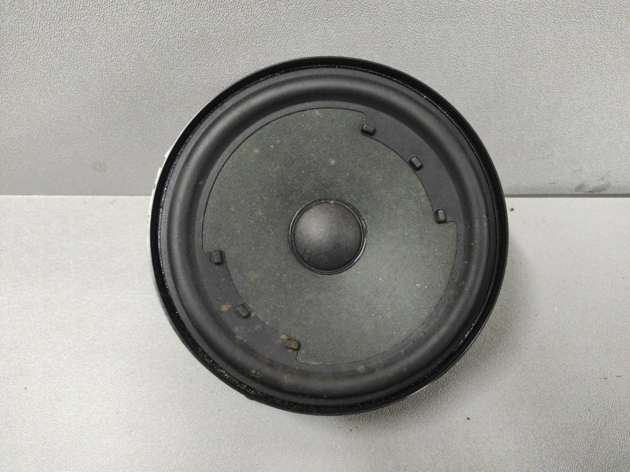 динамик двери Volkswagen Golf 7 поколение 2016, 1.4 л., CZCA, бензин, АКПП, белый, универсал, передний привод, правый руль, 5G00354536 - фото №1