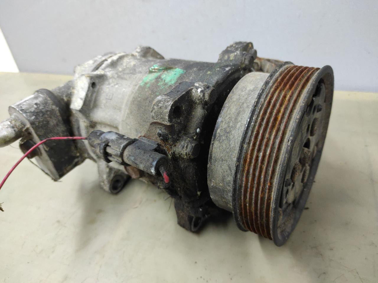 компрессор кондиционера Rover 600 Series 1 поколение 1996, 2.0 л., дизель - фото №1