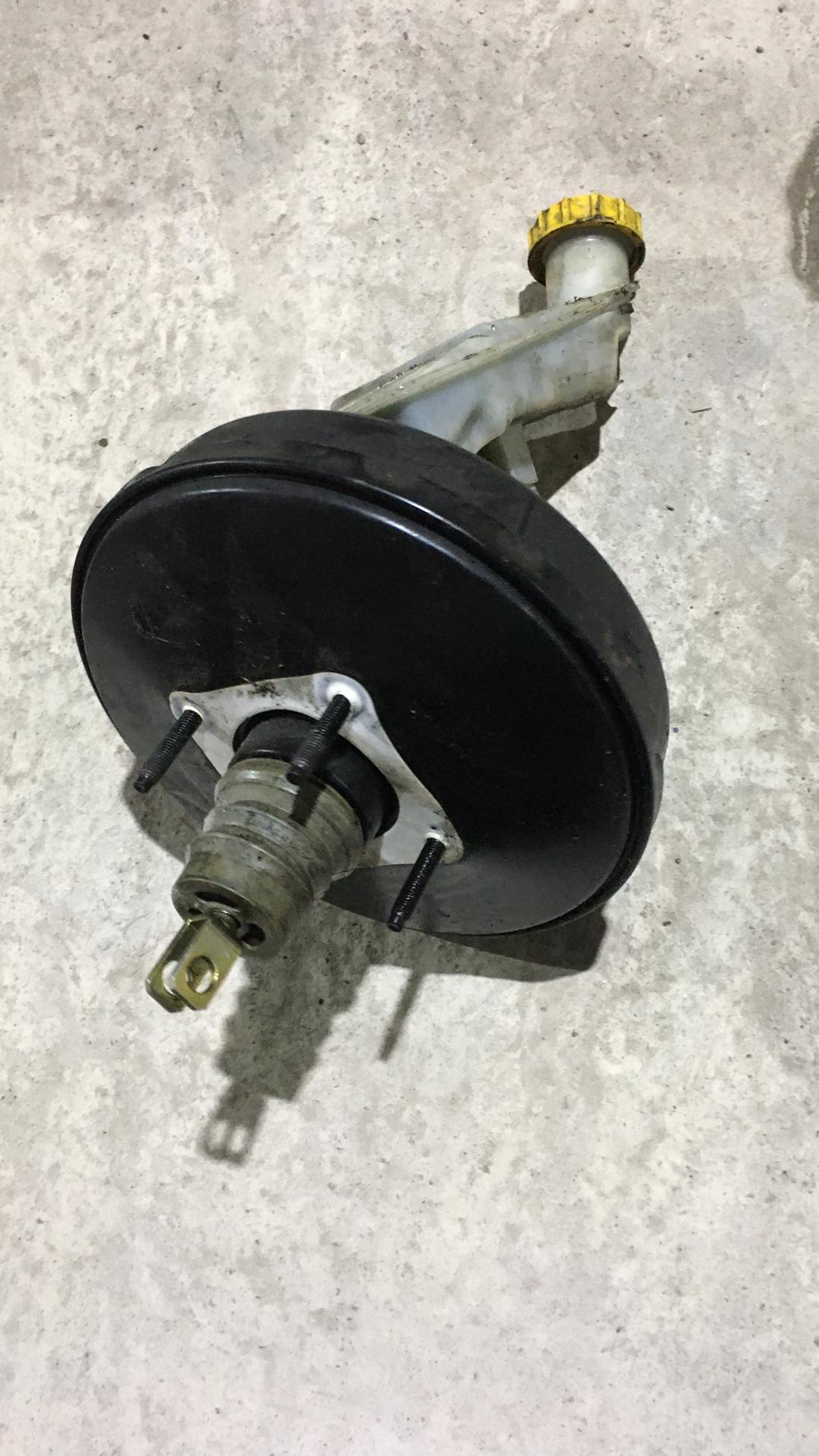 вакуумный усилитель тормозов Mazda 2 1 поколение 2005, 1.2 л., бензин, передний привод, правый руль - фото №1