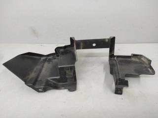 воздуховод (дефлектор) радиатора Mazda CX-9 1 поколение [рестайлинг] TB 2010, 3.7 л., бензин, АКПП, белый, внедорожник 5 дв., полный привод, TE6956251