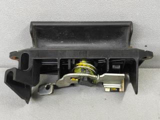 ручка открывания багажника Toyota Matrix 1 поколение (E130) ZZE130 2003, 1.8 л., 1ZZ-FE, бензин, АКПП, хетчбэк 5 дв., передний привод