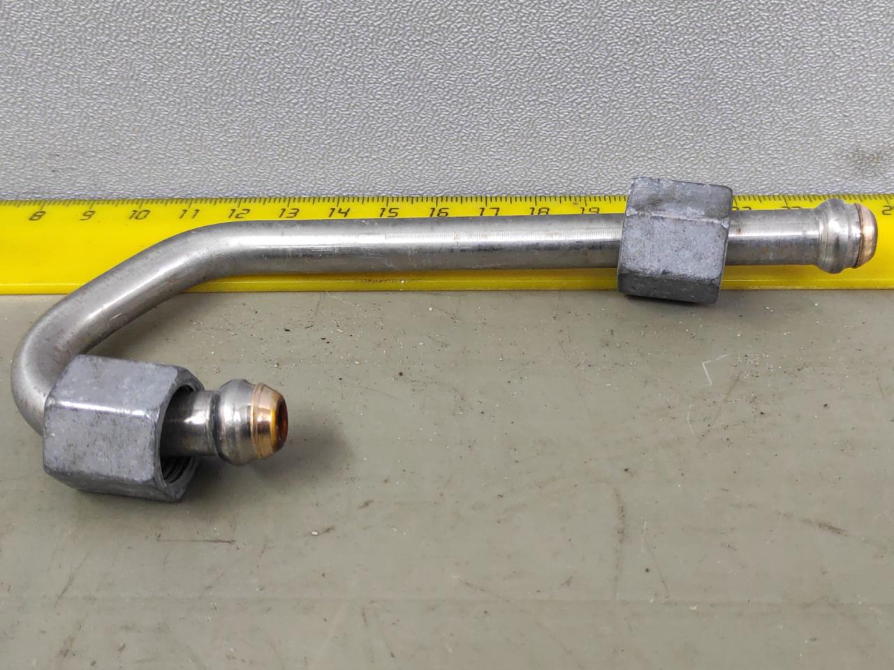 трубка ТНВД Volkswagen Jetta 7 поколение 2019, 1.4 л., бензин, АКПП, серебристый, передний привод, 04E130241AM - фото №1