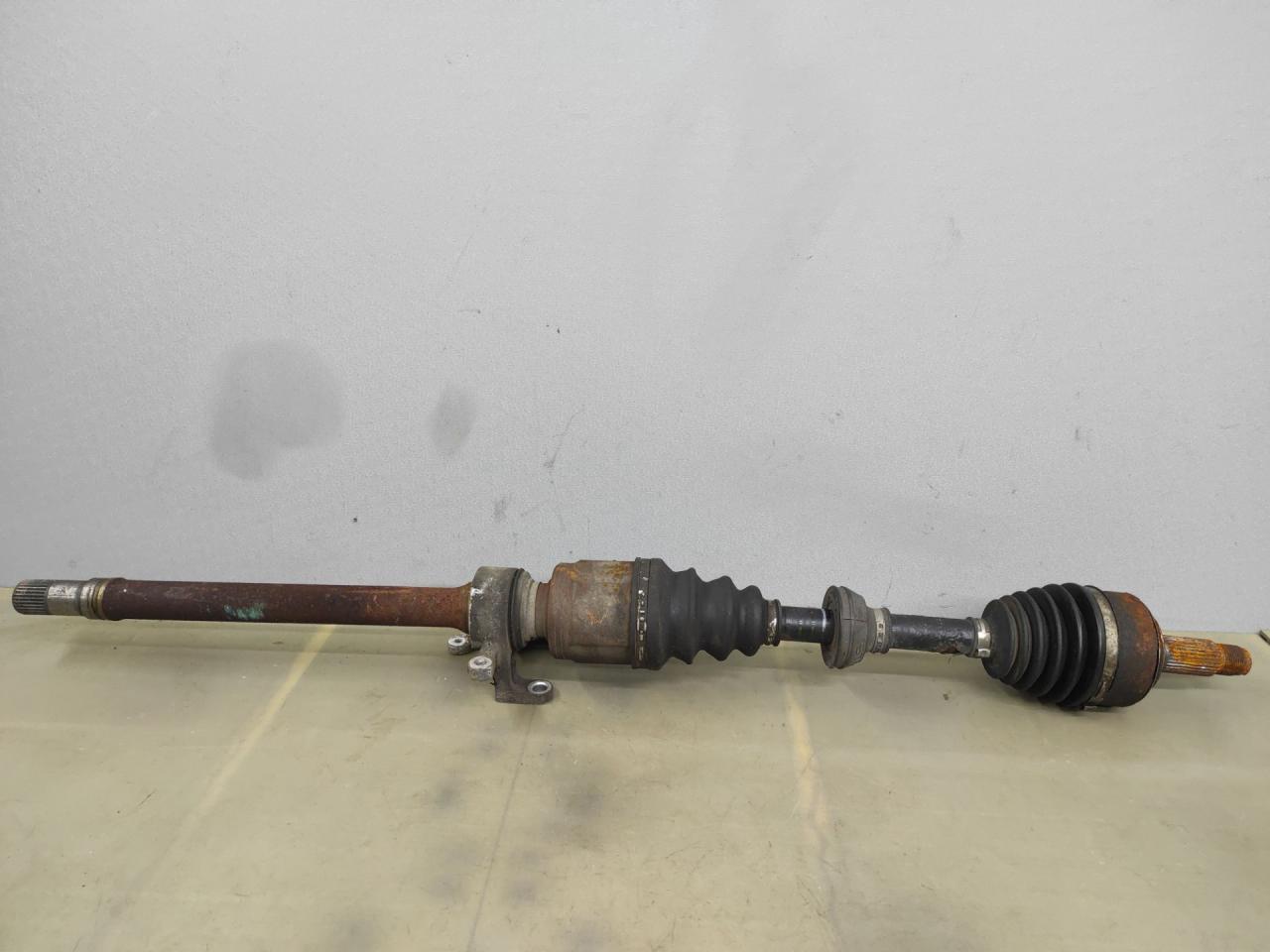 полуось передняя правая (приводной вал, ШРУС) Acura RDX 1 поколение 2007, бензин, АКПП, внедорожник 5 дв. - фото №1