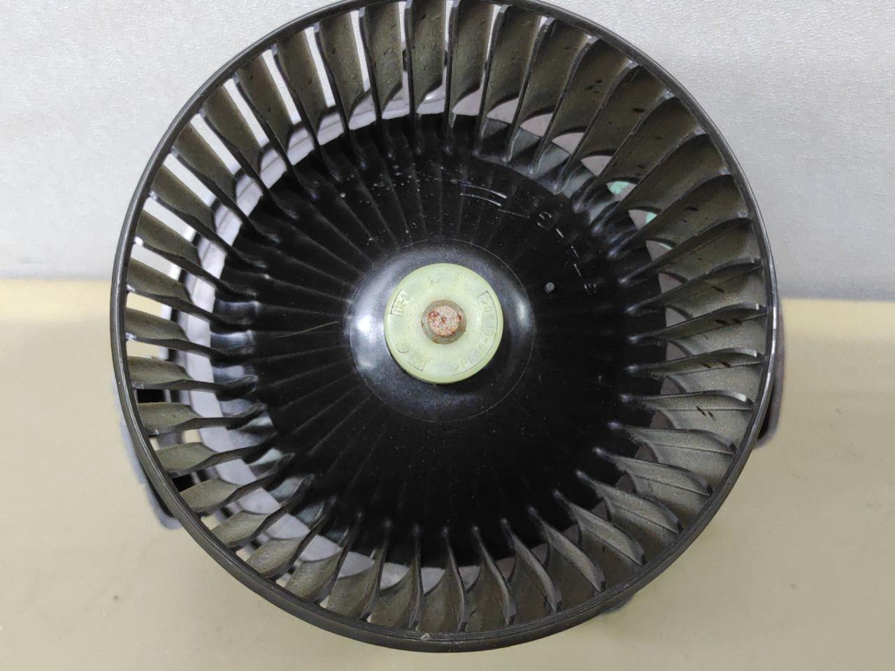 моторчик печки Mazda CX-9 2 поколение TC 2020, 2.5 л., PY-VPS, бензин, АКПП, внедорожник 5 дв., полный привод - фото №1