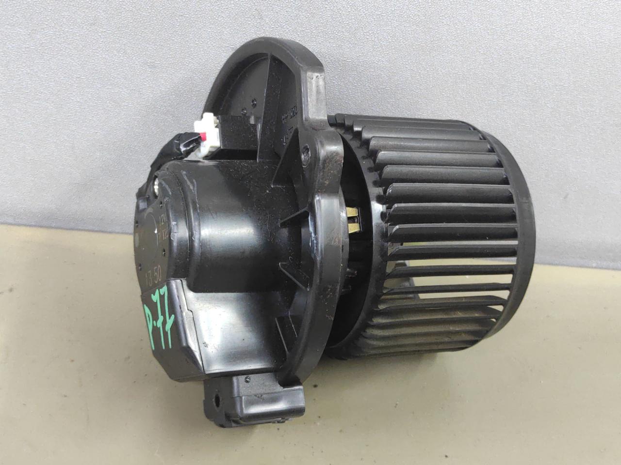 моторчик печки Mazda CX-9 2 поколение TC 2017, 2.5 л., PY-VPS, бензин, АКПП, серый, передний привод - фото №1