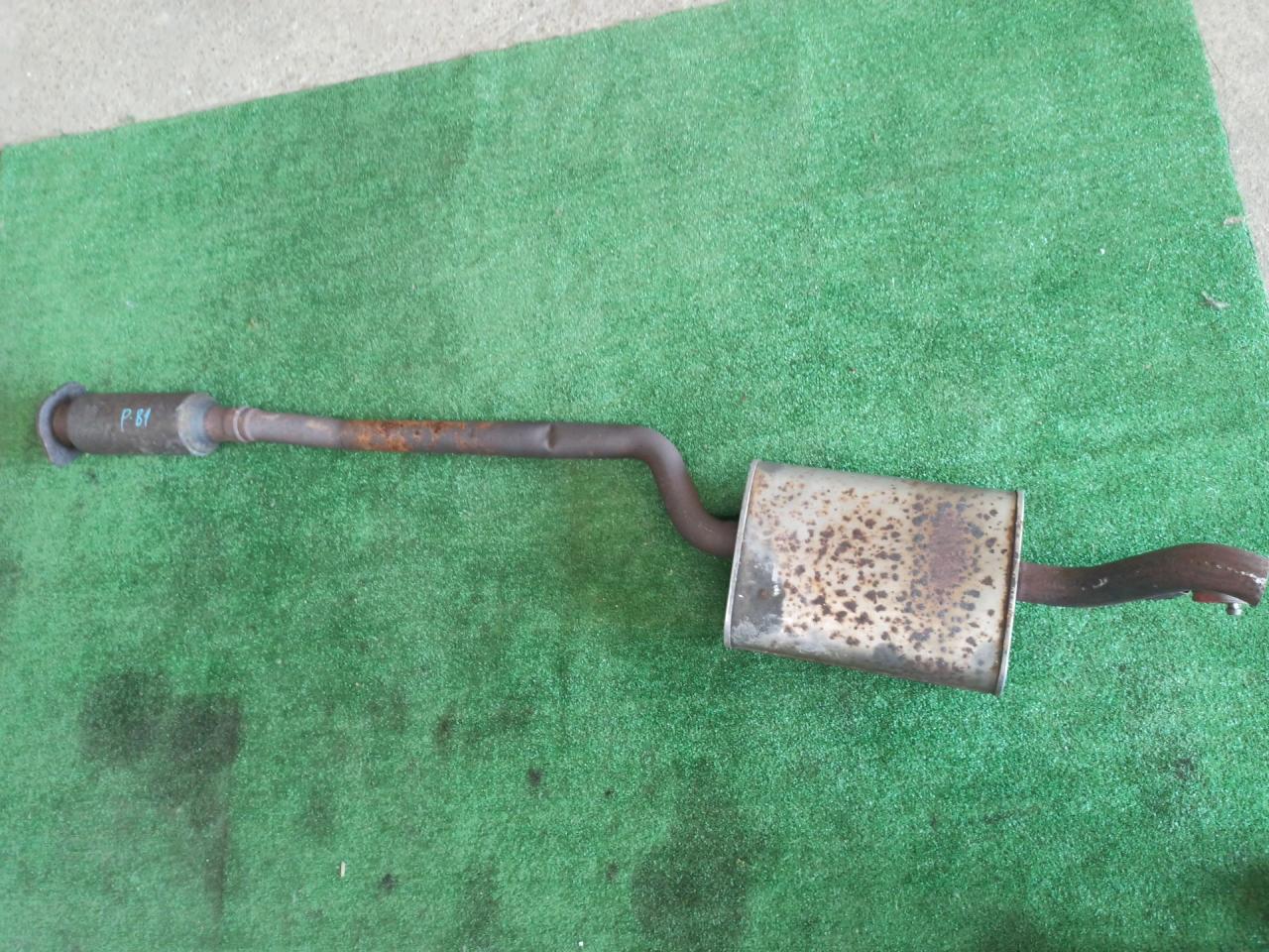 банка глушителя средняя Ford Escape 3 поколение C520 2014, 1.6 л., бензин, АКПП, красный, передний привод - фото №1