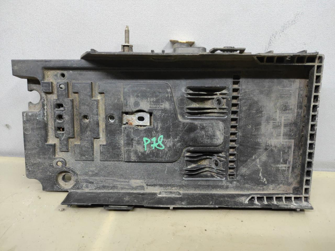 полка аккумулятора Ford Fusion (USA) 2 поколение 2013, 1.6 л., бензин, АКПП, белый перламутр, седан, передний привод, DG9310723A - фото №1