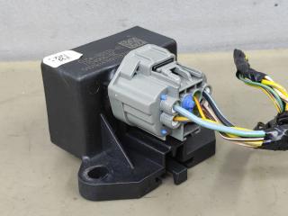 реле бензонасоса Ford Escape 3 поколение C520 2014, 1.6 л., бензин, АКПП, красный, передний привод, CU5A9D370FC