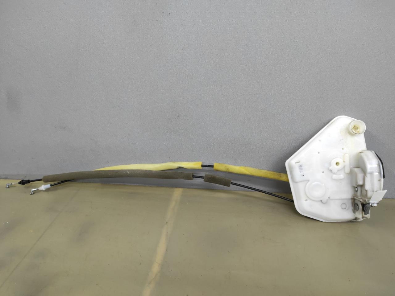 замок двери передней левой Mazda CX-9 2 поколение TC 2017, 2.5 л., PY-VPS, бензин, АКПП, серый, передний привод - фото №1