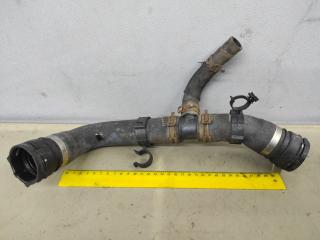 патрубок радиатора Audi Q7 4L [рестайлинг] 4LB 2012, 3.0 л., TFSI, CJWB, бензин, АКПП, черный, внедорожник 5 дв., полный привод, 7L8121051H