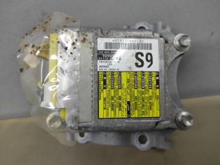 блок AirBag Toyota Sienna 3 поколение 2014, 3.5 л., 2GR-FE, бензин, АКПП, черный, передний привод, 8917008120