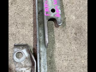 петля капота левая Mazda 323 6 поколение [рестайлинг] 2000