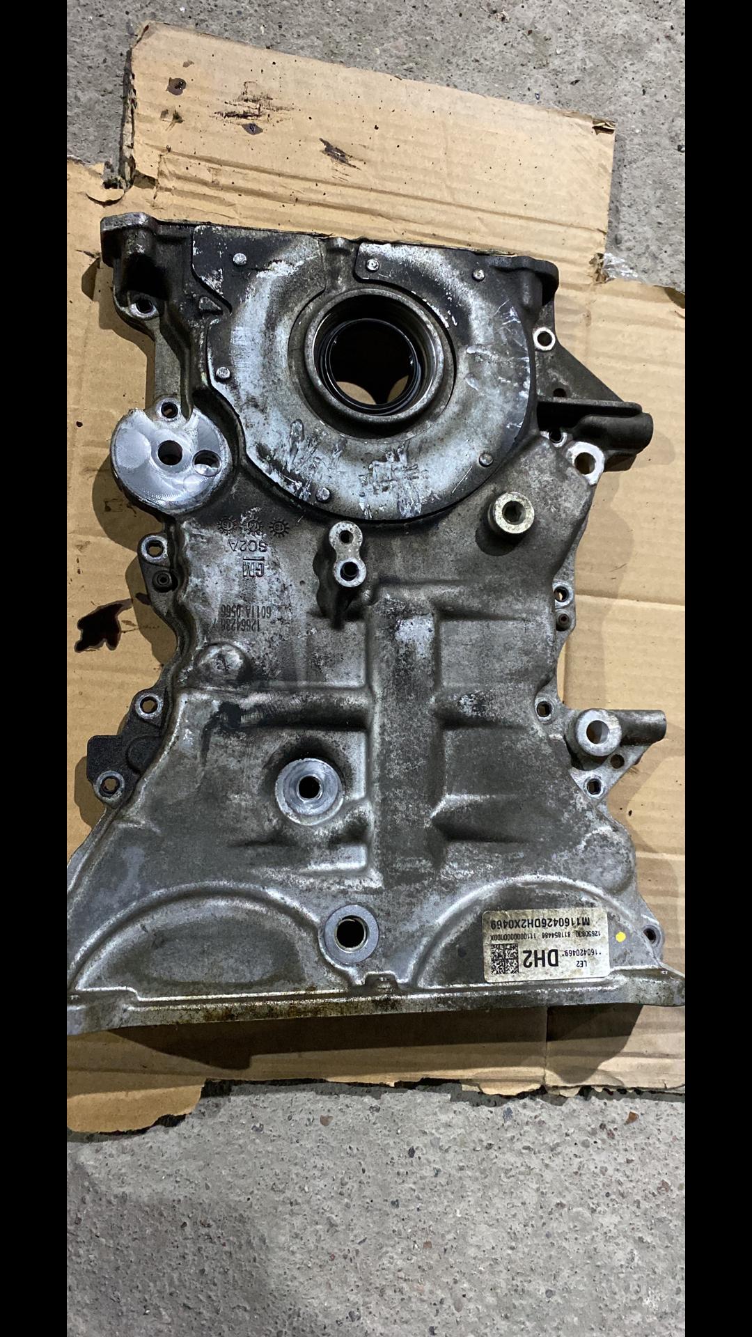 крышка двигателя передняя Chevrolet Cruze 2 поколение 2016, 1.4 л., бензин, LE2 - фото №1