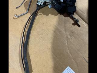 замок двери передней правой Mazda 5 CW 2011, 2.0 л., бензин, АКПП, серебристый, минивэн, правый руль