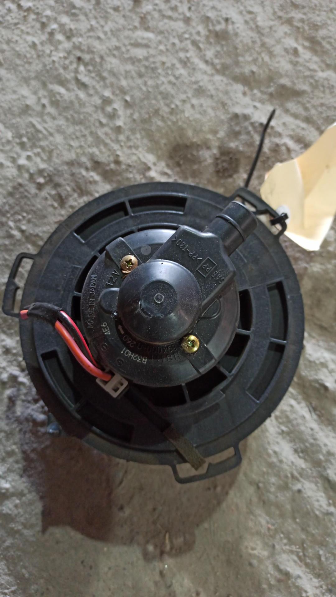 моторчик печки Mazda 3 BK 2004, 2.0 л., LF-DE, бензин, МКПП, серый, седан, передний привод, правый руль - фото №1