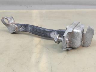 ограничитель открывания двери Toyota RAV4 3 поколение (XA30) [рестайлинг] 2009, 3.5 л., 2GR-FE, бензин, АКПП, серебристый, внедорожник 5 дв., полный привод