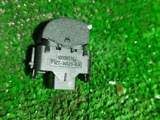 кнопка стеклоподъемника двери Ford Escape 3 поколение C520 [рестайлинг] 2017, 2.0 л., T8MB, дизель, АКПП, белый, правый руль