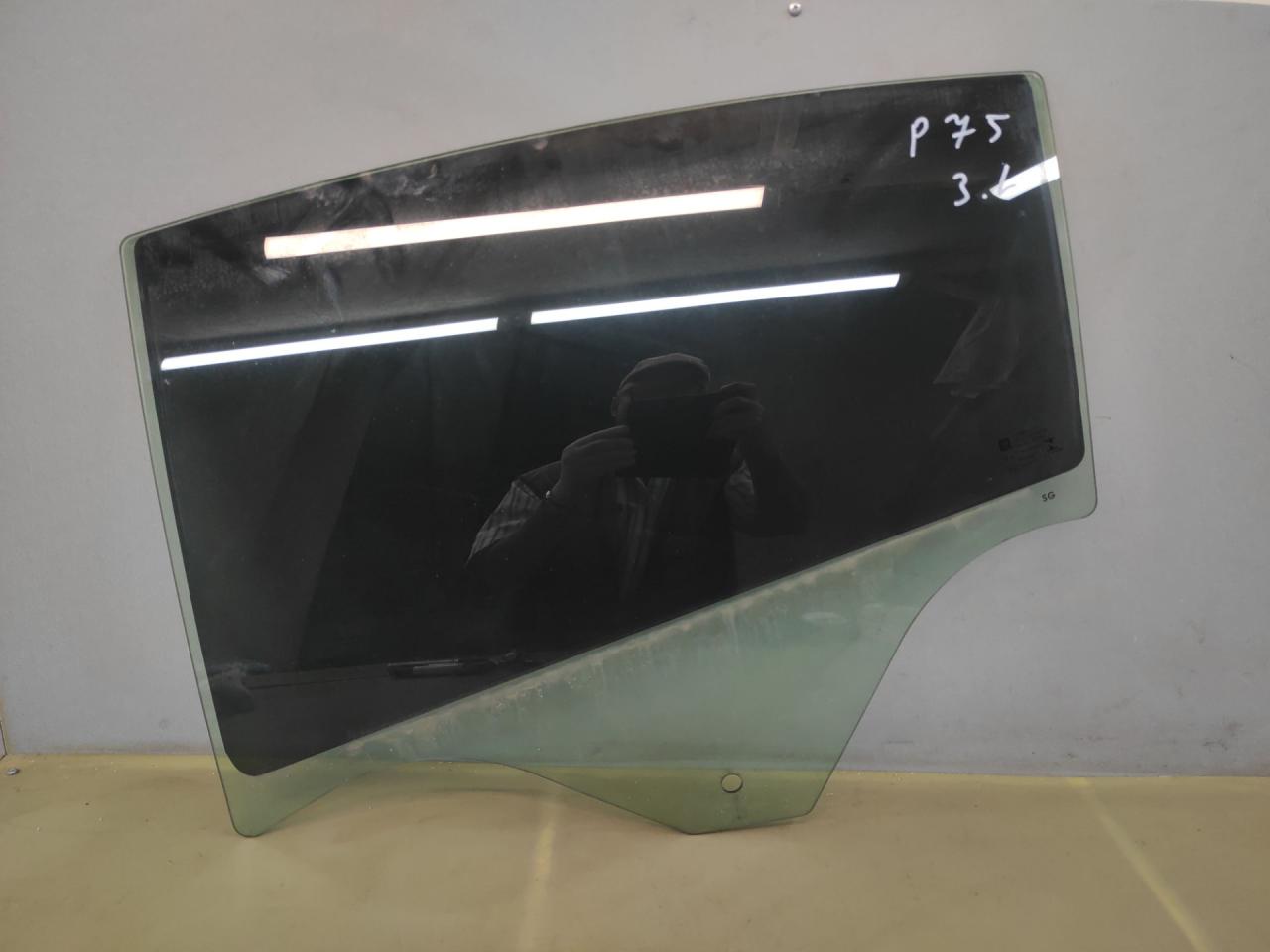 стекло двери задней левой Chevrolet Cruze 2 поколение 2017, 1.4 л., бензин, АКПП, черный, седан, передний привод, 43R000054, D0T747 - фото №1