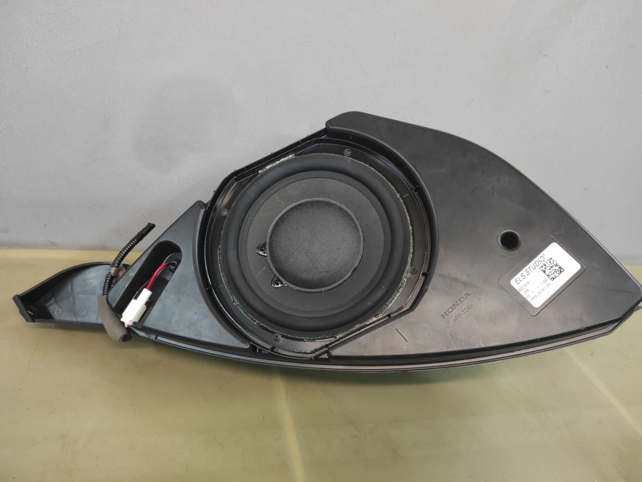 сабвуфер Acura Integra 4 поколение 2024, 1.5 л., бензин, АКПП, синий, хетчбэк 5 дв., передний привод, B20141A, AB20141A - фото №1