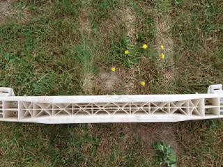 усилитель бампера переднего Mazda MPV LW 2002